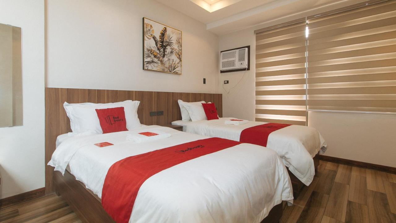 Reddoorz Plus @ Bez Tower And Residences San Juan San Juan  Экстерьер фото
