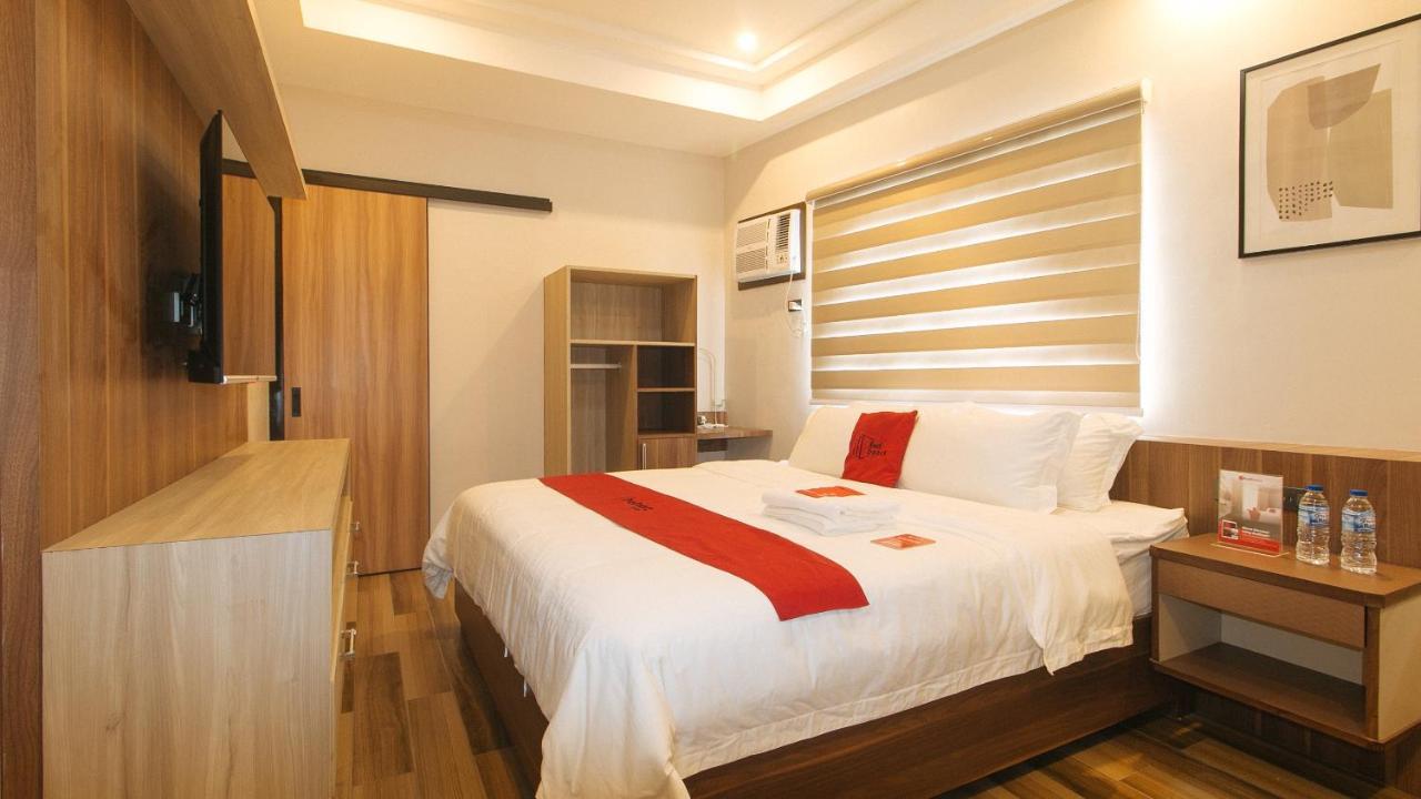 Reddoorz Plus @ Bez Tower And Residences San Juan San Juan  Экстерьер фото