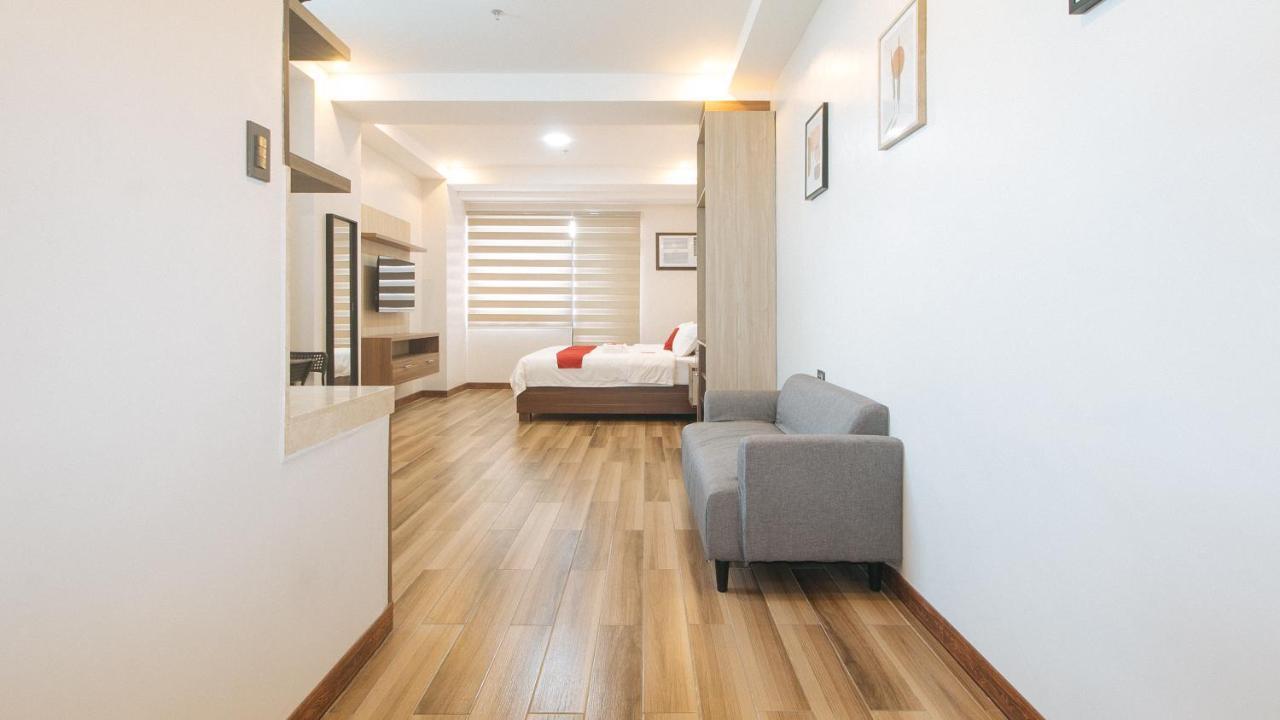 Reddoorz Plus @ Bez Tower And Residences San Juan San Juan  Экстерьер фото