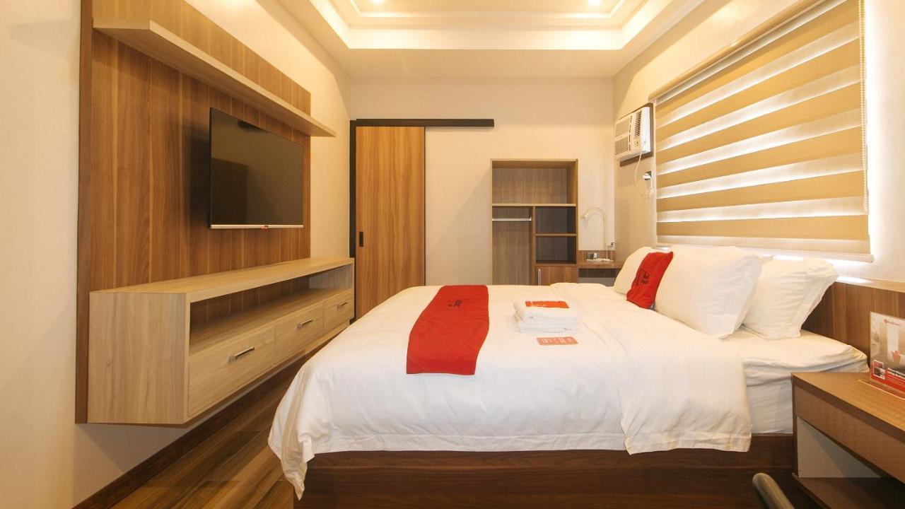 Reddoorz Plus @ Bez Tower And Residences San Juan San Juan  Экстерьер фото