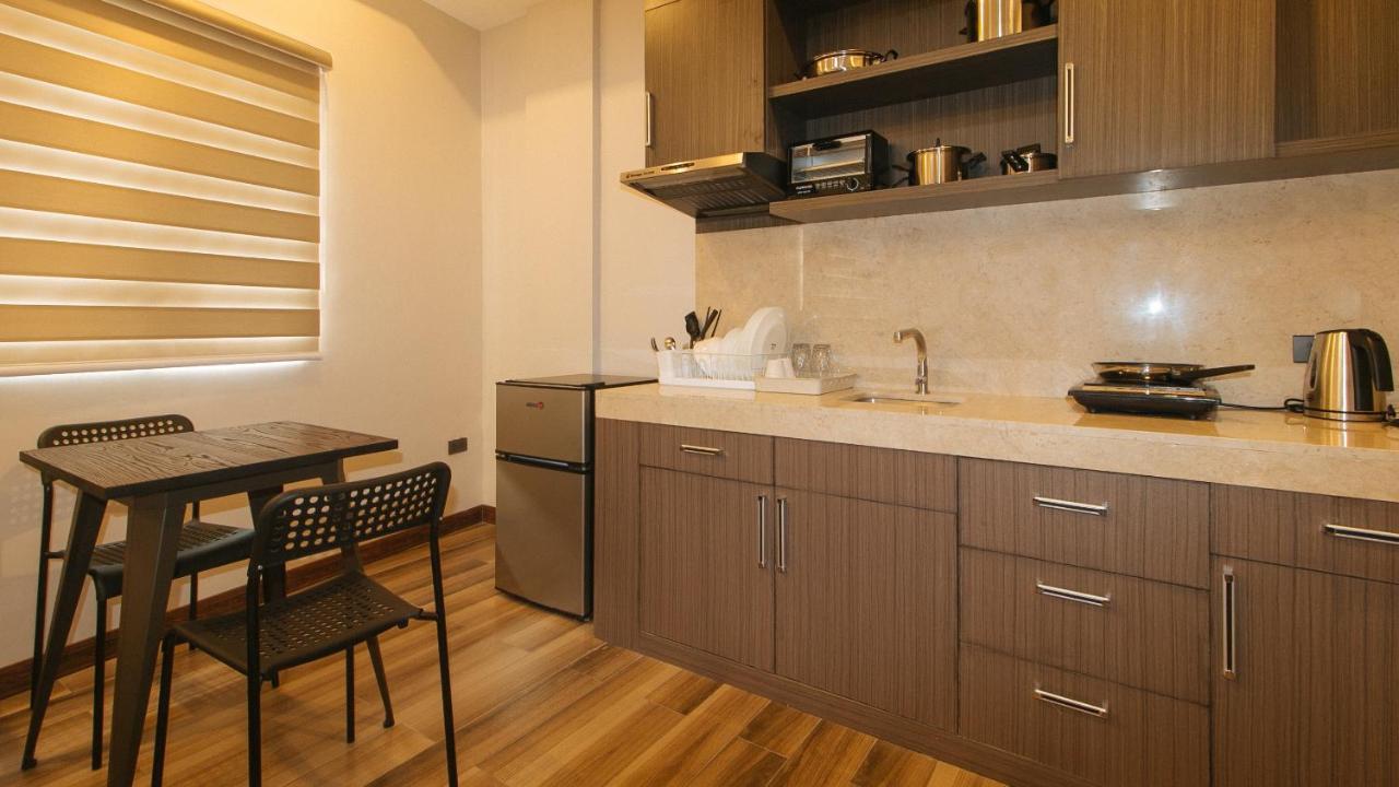 Reddoorz Plus @ Bez Tower And Residences San Juan San Juan  Экстерьер фото