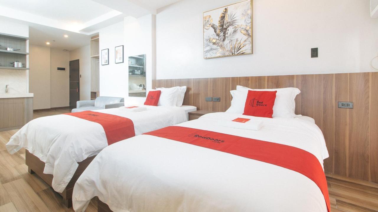 Reddoorz Plus @ Bez Tower And Residences San Juan San Juan  Экстерьер фото